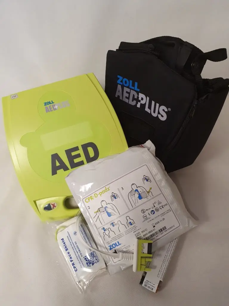 Defibrillateur-automatique-ZOLL-AED-détail
